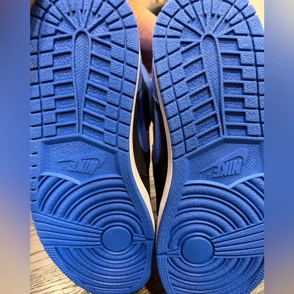 Nike air Jordan 1 Retro high OG size 8.5 Black/Royal Blue-white - Picture 11 of 11